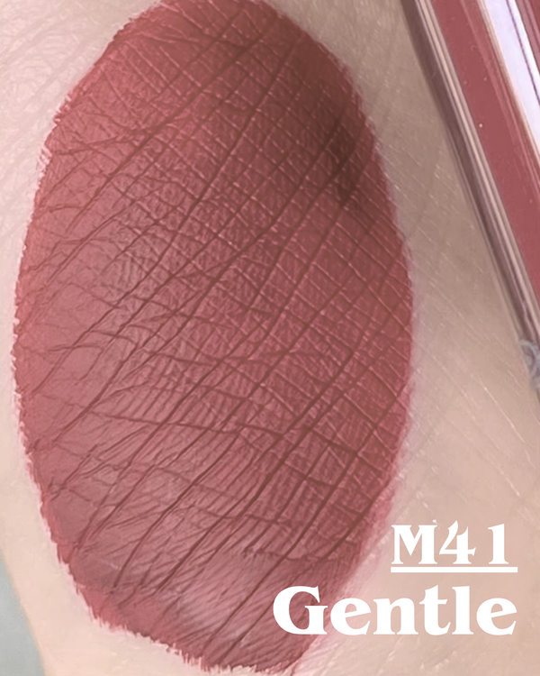 QuickGlow | Achieve Perfect Lips Anywhere - LED Light & Mirror Lip Gloss | Perfect for Travelers, Busy Women, Date Night, Students, Makeup Lovers (Gentle)