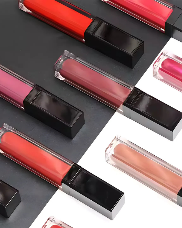 QuickGlow | Achieve Perfect Lips Anywhere - LED Light & Mirror Lip Gloss | Perfect for Travelers, Busy Women, Date Night, Students, Makeup Lovers (Kiya)