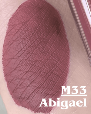 Izumi QuickGlow LED Lip Gloss – Abigael - S94beautyhub
